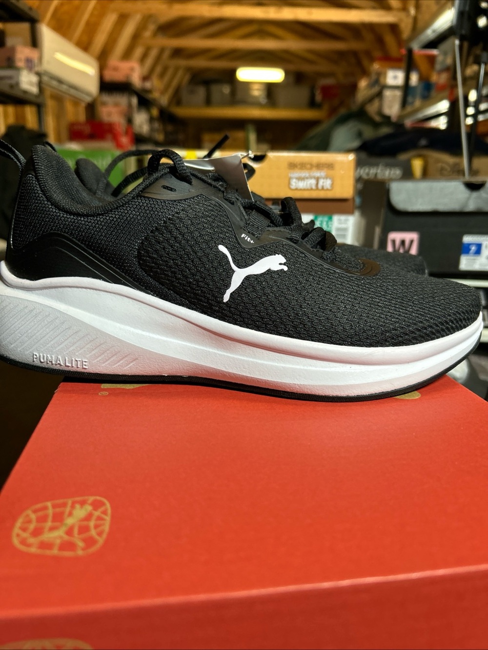 Women’s Puma Skyrocket Sneakers Size 8